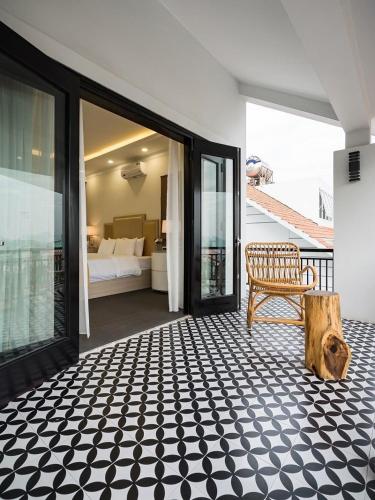Orestay Halong Garden Villas