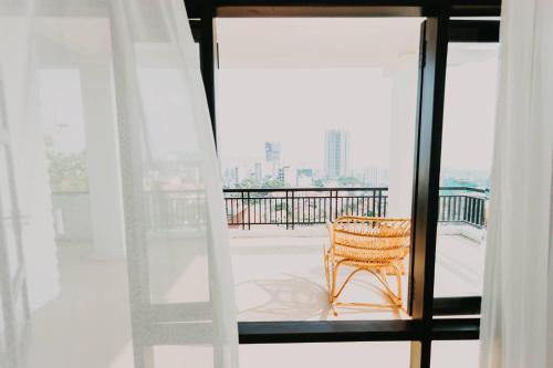 Orestay Halong Garden Villas