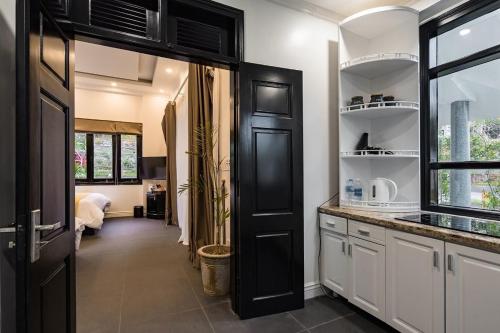 Orestay Halong Garden Villas