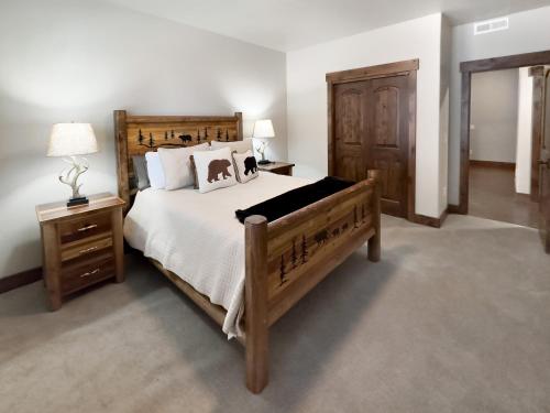 Ideal Condo 2 Minute Drive to Deer Valley Ideal Condo 2 Minute Drive to Deer Valley