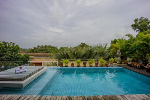 Elara by Hireavilla - 4BR with Private Pool, Parra