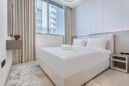 STAY BY LATINEM Luxury 1BR Holiday Home CVR A2504 near Burj Khalifa, Dubai (foto 9)