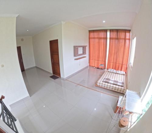 Three-Bedroom House image 9