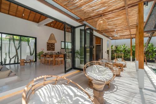 Three-Bedroom Villa image 10