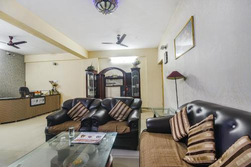 FabHotel Maadhavam Residence