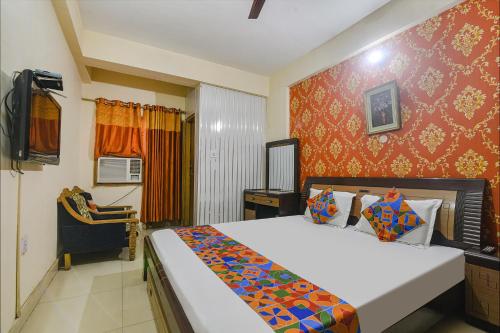 FabHotel Maadhavam Residence