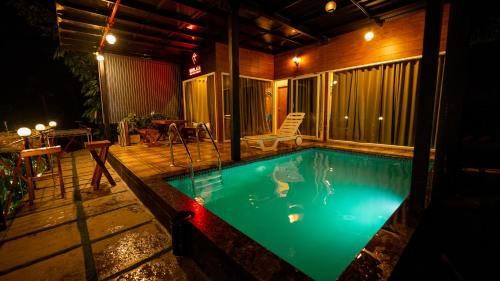 Peldbaseins, Vayalada View Point Resort  in Chemancheri