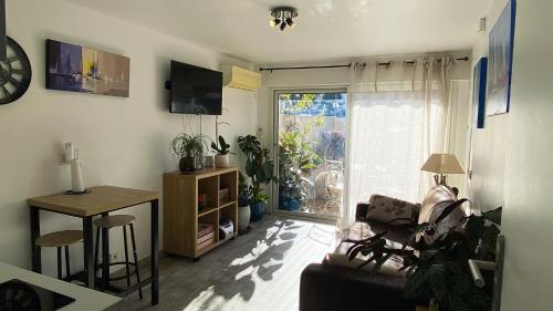 studio lumineux climatisé petit jardin et parking, Perpignan (fotografie 9)