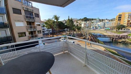 Apartment with Terrace image 4