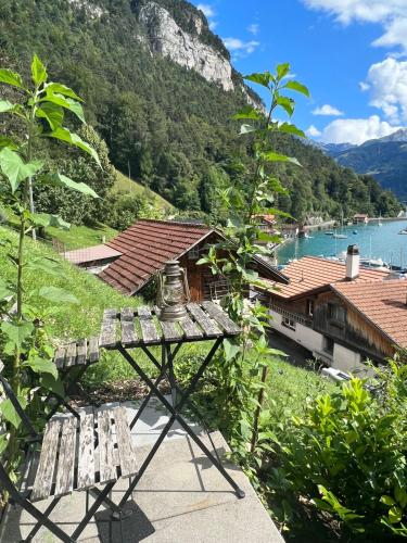 Bijou Loft - Charming Loft on Lake Thun near Interlaken