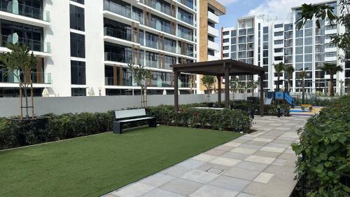 EasyGo - Azizi Riviera 28 Vibrant Studio - image 14