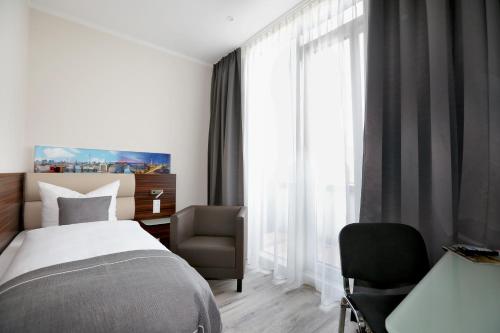 H24 Hoteltow - image 10