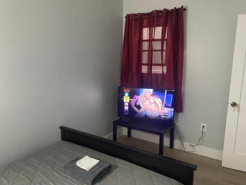 Stylish Room 8Mins to Newark Airport