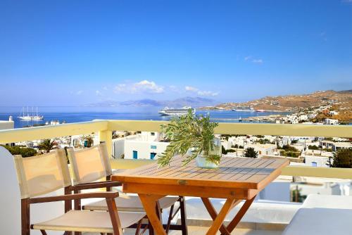 Pelican Hotel - image 14