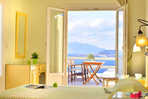 Pelican Hotel - image 12