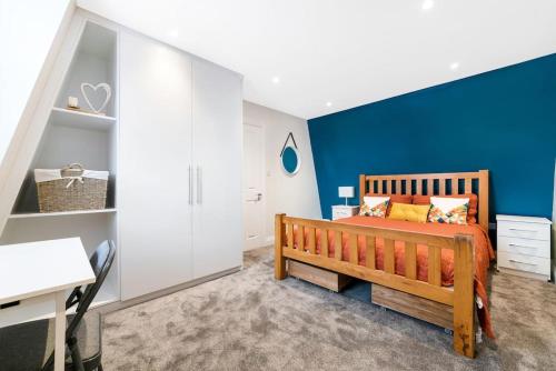 Stunning Double Rooms within a Loft space, London