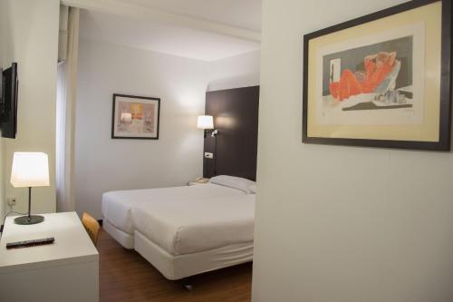 2 twin beds