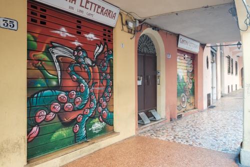 Studio Apartment image 2