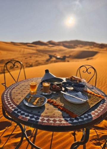 Thousand nights luxury camp