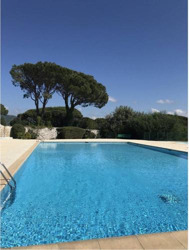 GASJOU - Golfe de St-Tropez - Gassin - Mazet pour 6 personnes dans domaine avec piscine et tennis - Location saisonnière - Gassin