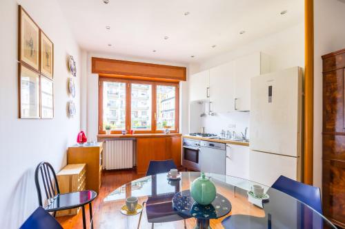 Colonna Classic Style Apartment by Wonderful Italy, Naples (photo 8)