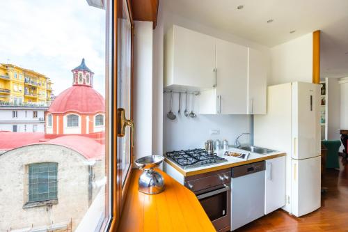 Colonna Classic Style Apartment by Wonderful Italy, Naples (photo 9)