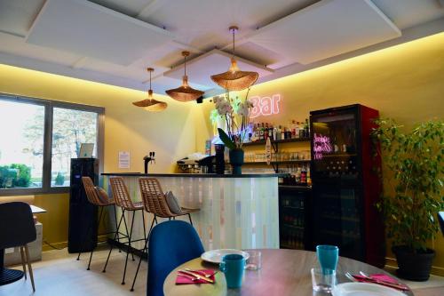 Sure Hotel by Best Western Biarritz Aeroport - image 13