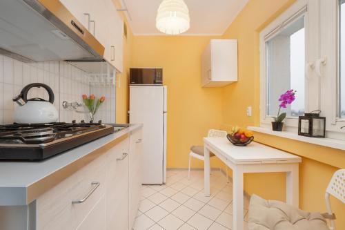 Blue Studio z balkonem by Noclegi Renters