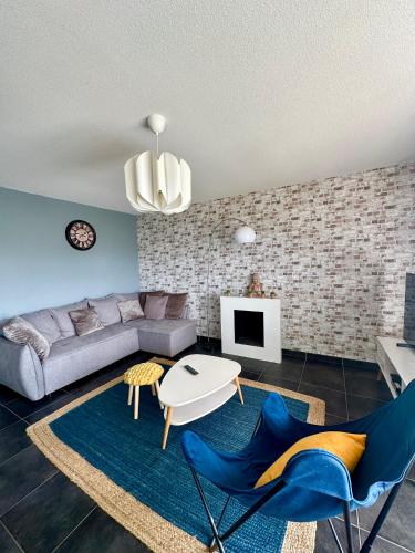 Shared lounge/TV area, Spacieux T3 Standing Parking prive centre ville Montpellier in Parc Marianne