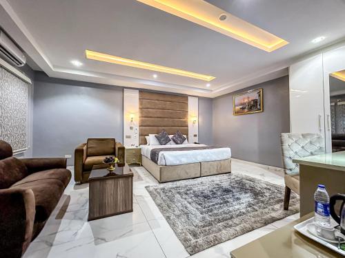 Restaurant, Parkview Astoria Hotel in Ikoyi