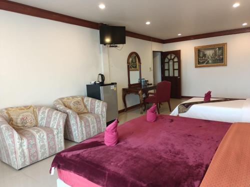 Ayutthaya teak home Homestay