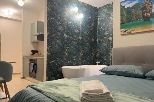 centro storico fronte lago Room Type - One-Bedroom Apartment