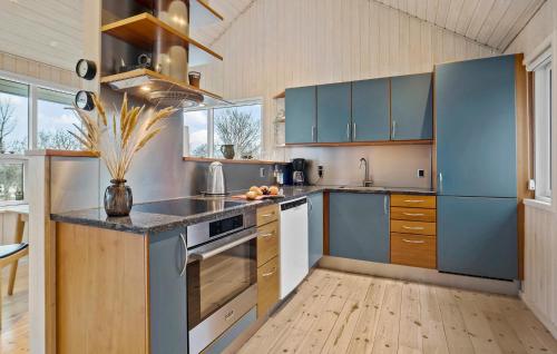 cuina, Cozy Home In Odder With Wifi in Odder