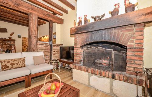 Awesome Home In Rubigny in Rozoy-sur-Serre