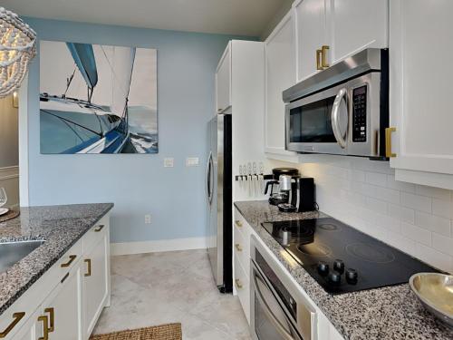 Diamond Beach 203 - Coastal Chic in Galveston, USA
