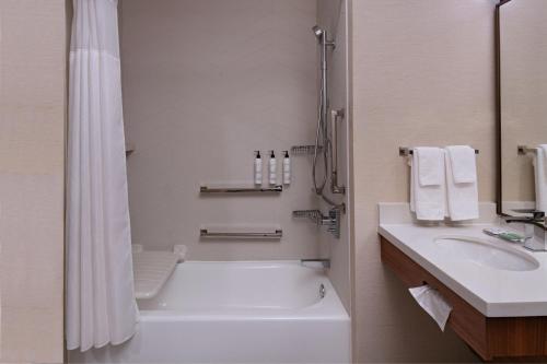 Fairfield Inn & Suites Kansas City Airport, Kansas City (foto 7)