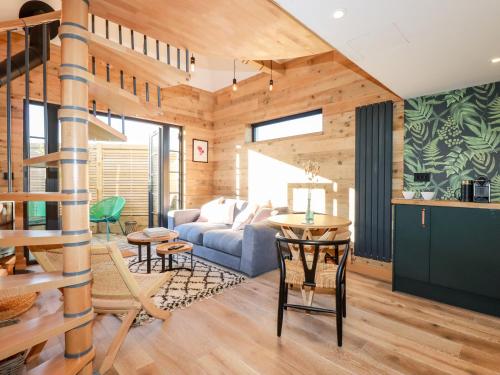 Exterior view, Little Beach Cabin in West Pentire