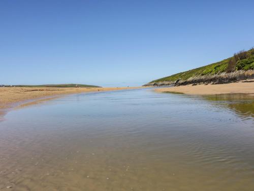 Exterior view, Little Beach Cabin in West Pentire