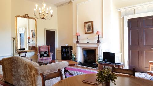 Spacious 2-Bedroom Georgian Edinburgh City Apartment, Edinburgh (fotografie 3)