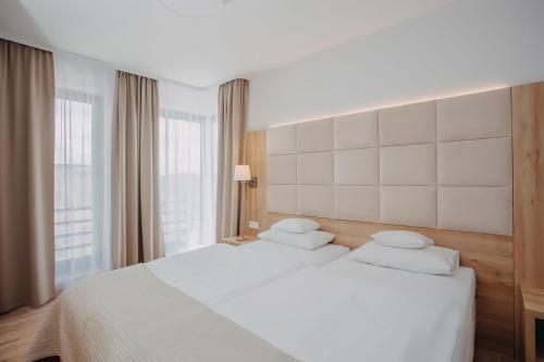 Deluxe Apartment image 8