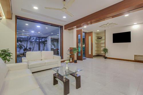 Townhouse Hotel Eaglewood Gachibowli