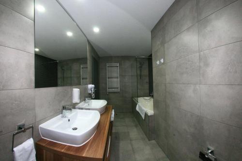 Hotel President - image 3