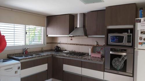 La Gringa: Casa amplia, luminosa, dos habitaciones