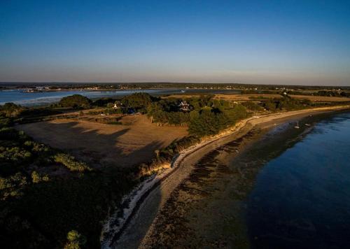 Meublé sur l'ILE DE TASCON à 300 m de la plage (Meuble sur l'ILE DE TASCON a 300 m de la plage) in Senarmela