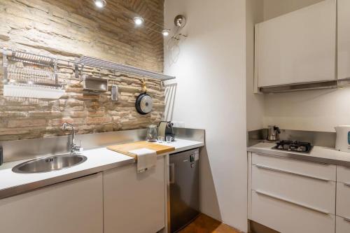 Trastevere Lovely Apartment - image 9