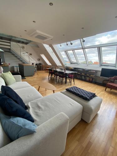 360 View Loft 3