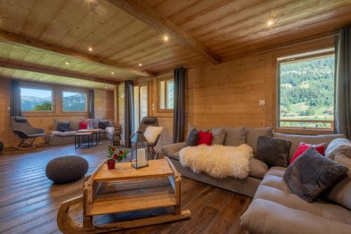 Chalets des Aravis Kitz et Buhel avec Jacuzzi 12 et 15 personnes in Les Villards-sur-Thones (Rhone-Alpes)