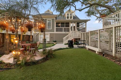 GalvestonGlam Beach Home With King Bed in Galveston, USA
