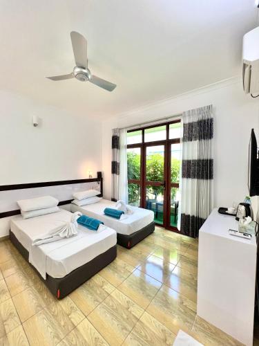 1 twin bed