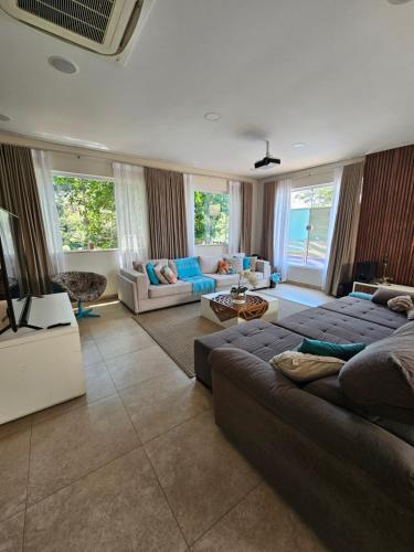 共用ラウンジ/TVエリア, Casa no pé da Serra da Cantareira (Casa no pe da Serra da Cantareira) in トレメンベー
